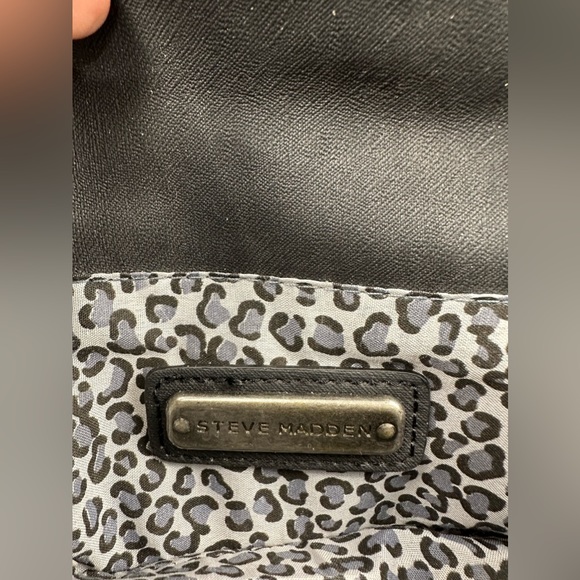 Steve Madden Crossbody purse - Picture 7 of 10